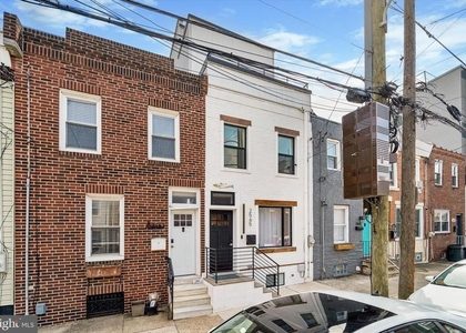 2565 Tulip Street - Photo 1
