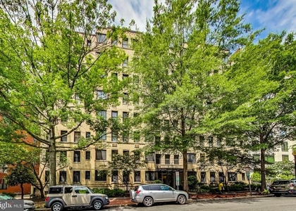 1010 25th Street Nw - Photo 1