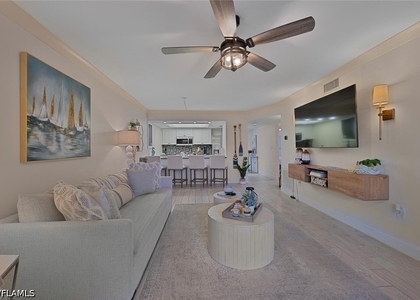 154 Cypress Way E - Photo 1