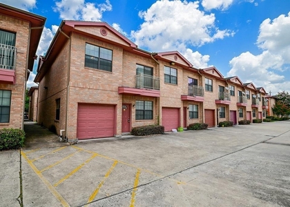 9400 Bellaire Boulevard - Photo 1