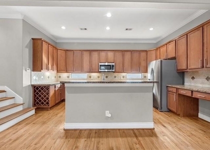 2505 Dallas - Photo 1