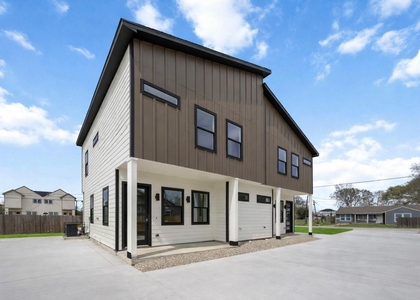 4804 Carmen Street - Photo 1