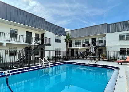 3606 S Macdill Avenue - Photo 1