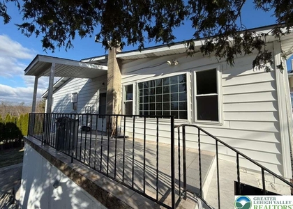 338 Washington Boulevard - Photo 1