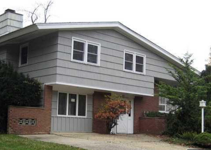 507 Elizabeth Street - Photo 1