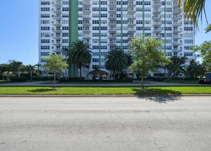 2100 Sans Souci Boulevard - Photo 1