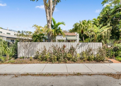 1217 Se 1st Street - Photo 1