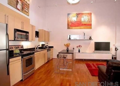1501 Front St - Photo 1