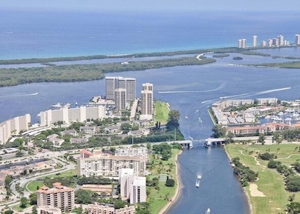 108 Lakeshore Drive - Photo 1