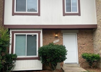 2804 Cambridge Drive - Photo 1