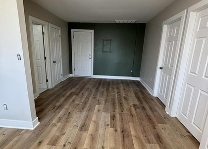 18 W 5th Street - Photo 1