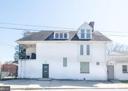 401 W Washington Street - Photo 1