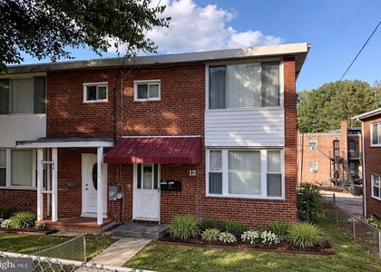 126 Webster Street Ne - Photo 1