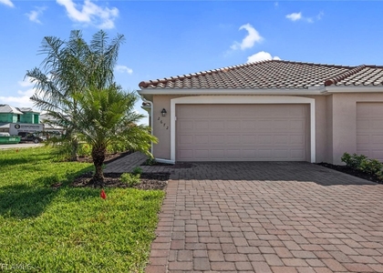 2672 Vine Avenue - Photo 1