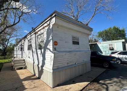 510 N Shirley Street - Photo 1