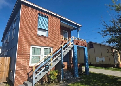 712 40th Street - Photo 1