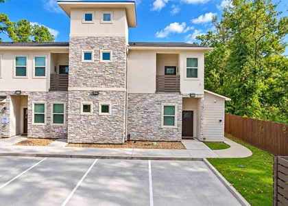 504 Nursery Rd - Photo 1