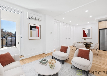 190 Ainslie - Photo 1