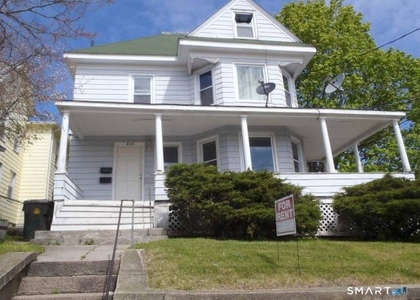 835 Bank Street - Photo 1