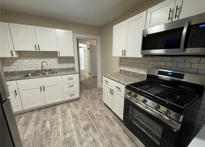 863 5th Ave - Photo 1