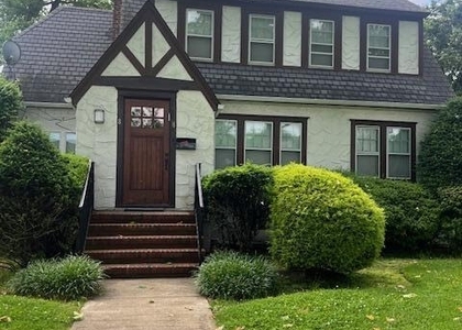 8 Roseld Court - Photo 1