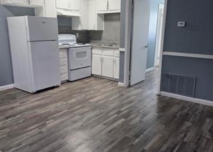 403 N 12th Street - Photo 1