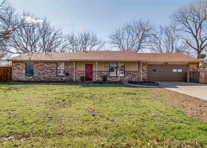 311 W Fern Street - Photo 1