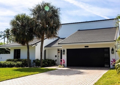 222 N Tradewinds Avenue - Photo 1