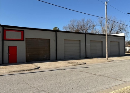 2001 Exchange Avenue - Photo 1
