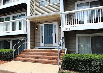 1645 Arlyn Circle - Photo 1
