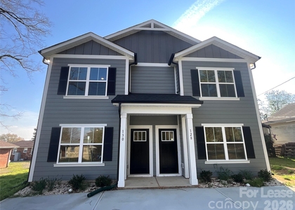 130 18th Street Place Nw - Photo 1