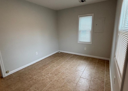 101 Miramar Avenue - Photo 1