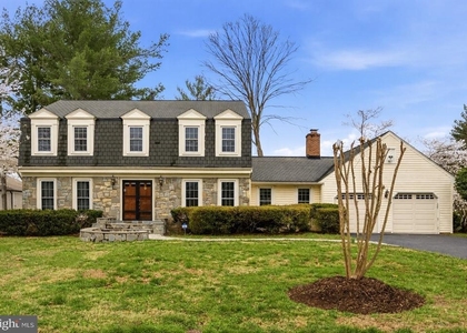 7520 Royal Dominion Drive - Photo 1