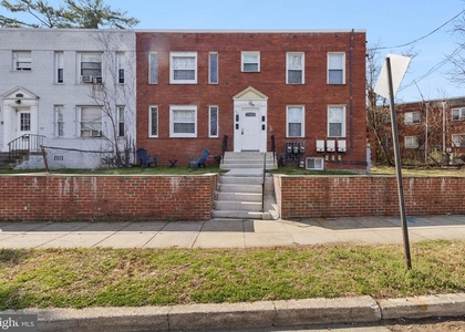 407 Lebaum Street Se - Photo 1