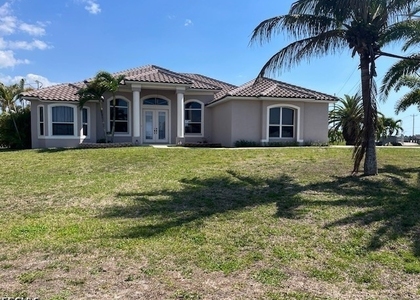 2026 Sw 40th Terrace - Photo 1
