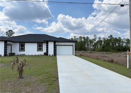 508 Bell Boulevard S - Photo 1