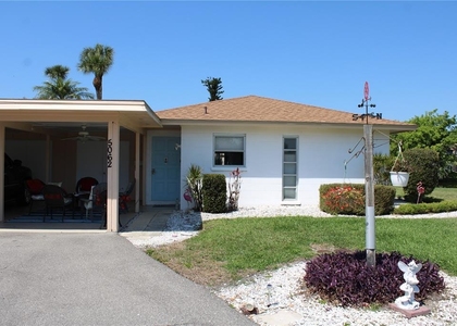 5062 Live Oak Circle - Photo 1
