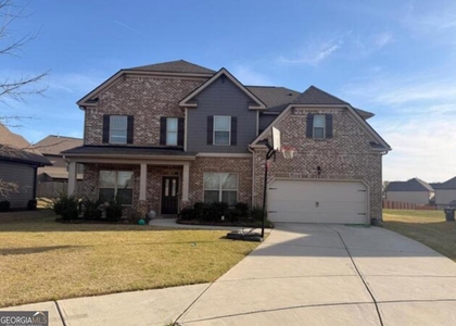 1013 Autumn Drive - Photo 1