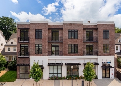 423 South Avenue West - Photo 1