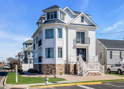 550 Whiting Avenue - Photo 1