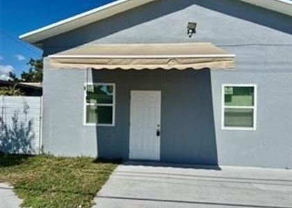 257 Sw 12th Street - Photo 1