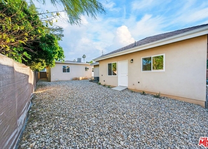 17625 Burbank Boulevard - Photo 1