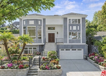 865 Warner Avenue - Photo 1