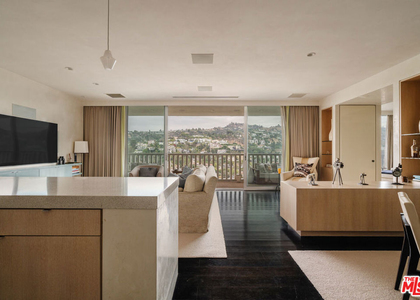 9255 Doheny Road - Photo 1