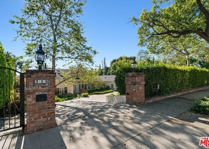 510 Toyopa Drive - Photo 1