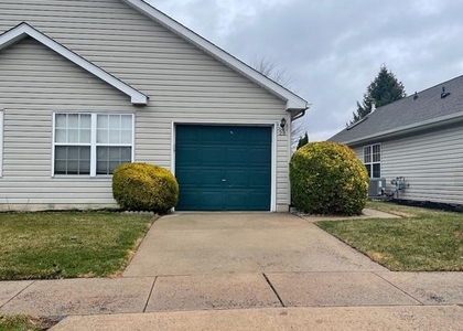 28 Palmer Square - Photo 1