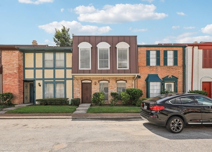 7700 Creekbend Drive - Photo 1
