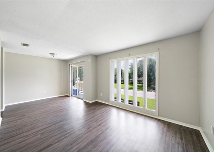 2202 16th Ave N Avenue N - Photo 1