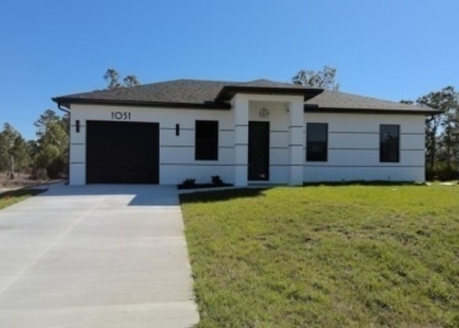 1051 Marine Avenue S - Photo 1