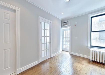 East 18 Street - Photo 1